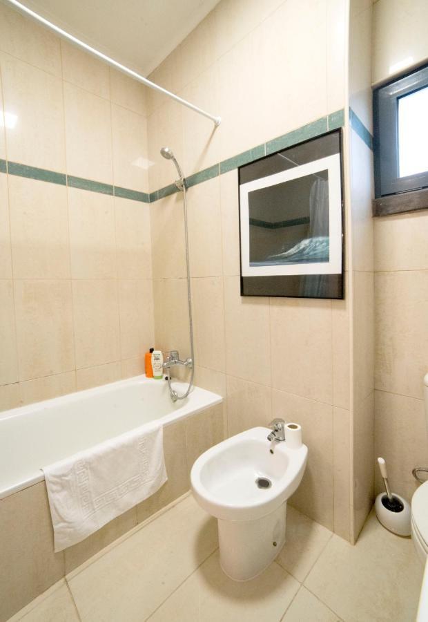 The Terrace Apartment ปอนตาเดลกาดา ภายนอก รูปภาพ