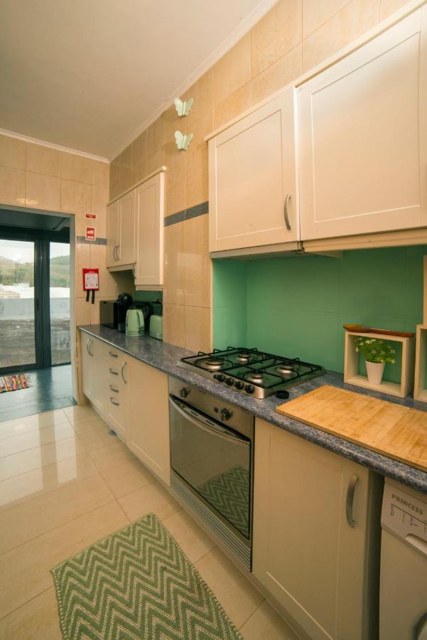 The Terrace Apartment ปอนตาเดลกาดา ภายนอก รูปภาพ